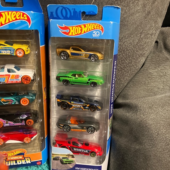 Hot wheels Cars/Track Builder/HW Gassers (23-total) - Picture 5 of 5